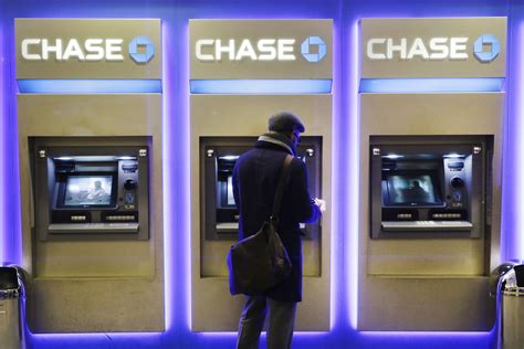 Branch with 3 ATMs. . Chase bank free atm